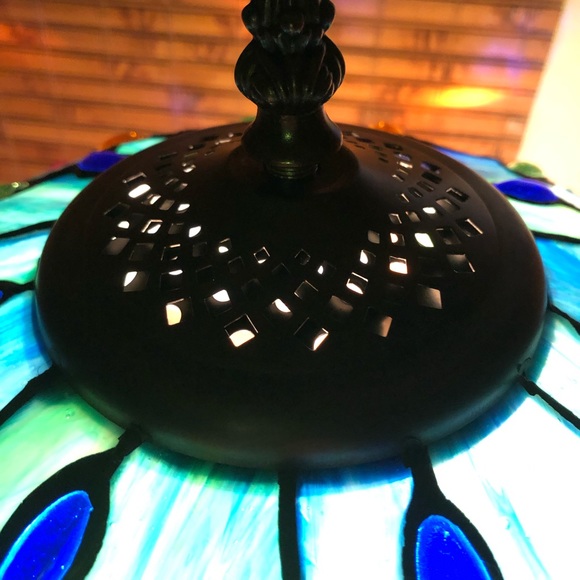 Tiffany style table lamp - Picture 10 of 10